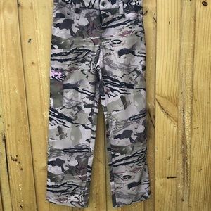 Under Armour water resistant boys Medium pants